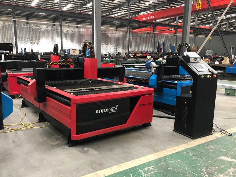 4x8數控等離子切割工作臺 4x8數控等離子切割工作臺