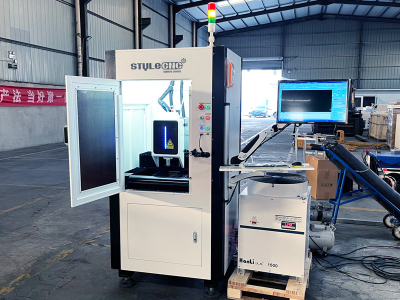 ST-FC3030 迷你激光金屬珠寶切割機 ST-FC3030 迷你激光金屬珠寶切割機