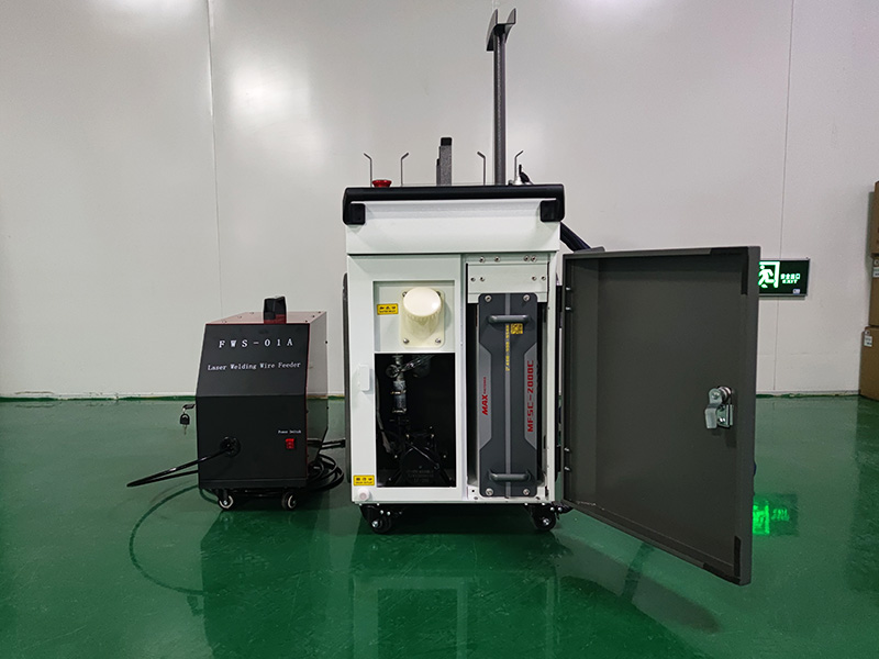 三合一手持式激光焊接、清洗、切割機