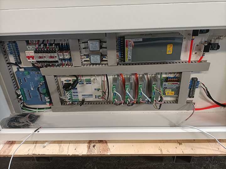雙頭 CO2 紙張和紙板激光切割機