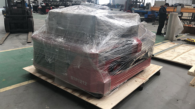 4x4 小型數控等離子工作臺內包裝 4x4 小型數控等離子工作臺內包裝