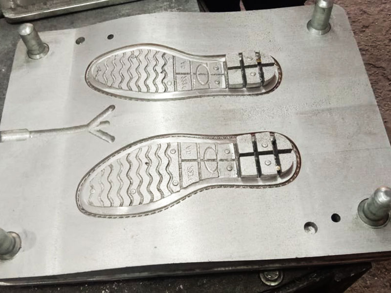 數控成型機樣品,用于鞋類數控成型 數控成型機樣品,用于鞋類數控成型